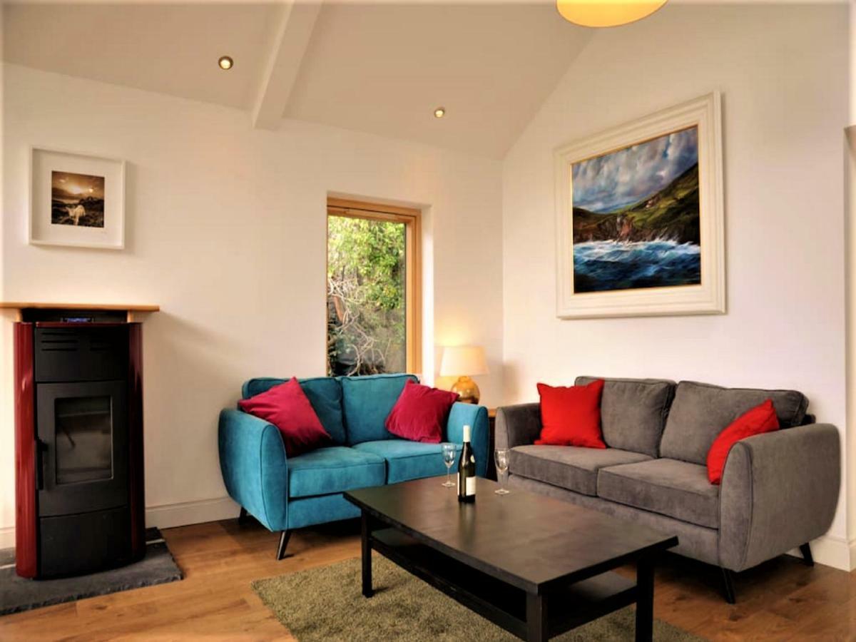 Dingle Garden Townhouse Exterior foto The interior of the cottage